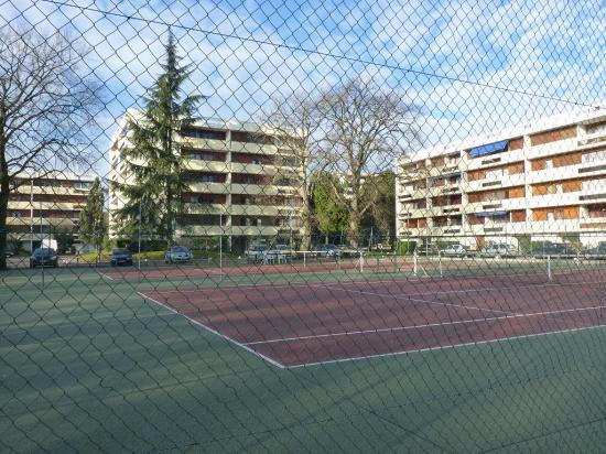 Terrain de Tennis